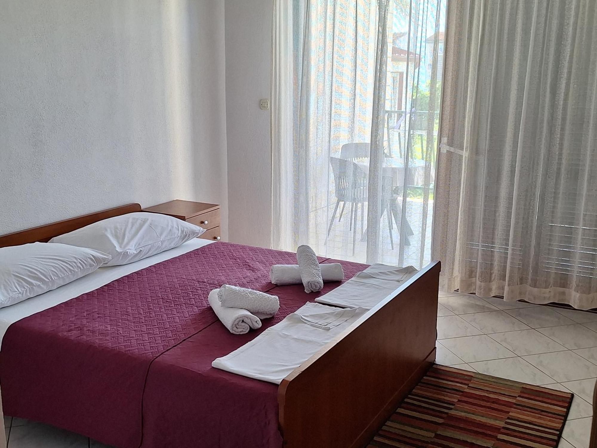 Ante apartments Duće Chambre photo