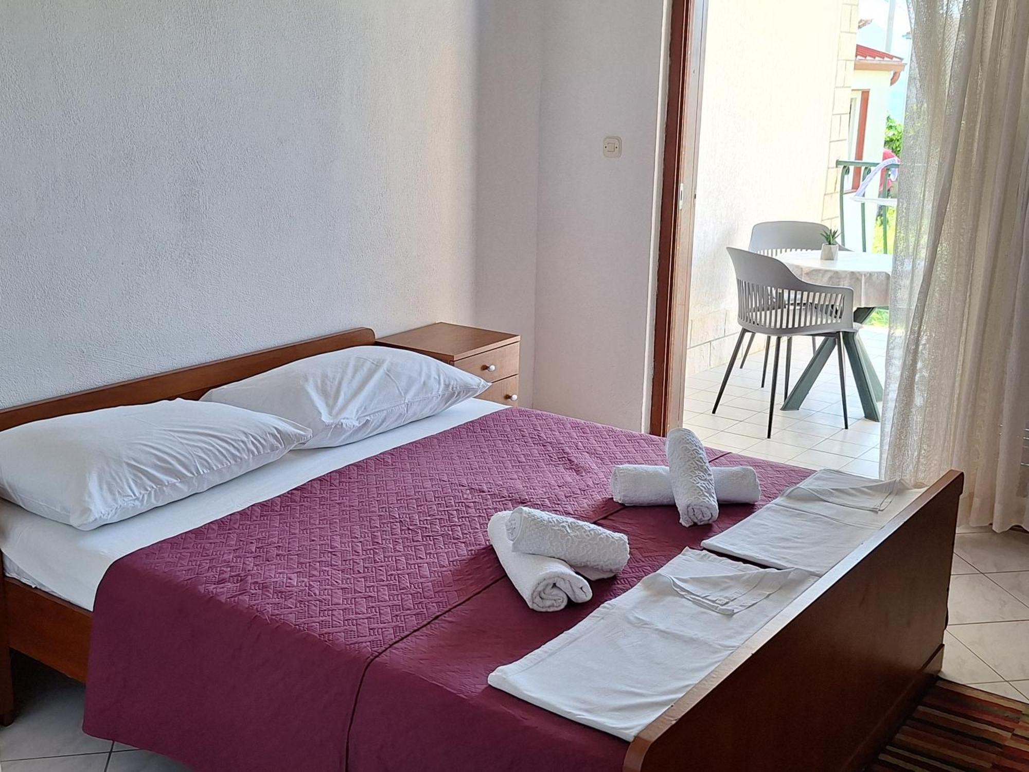 Ante apartments Duće Chambre photo